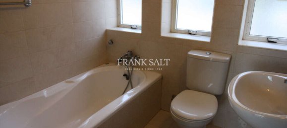 2 غرف نوم طابقين في Saint Paul's Bay, Malta رقم 10767 5