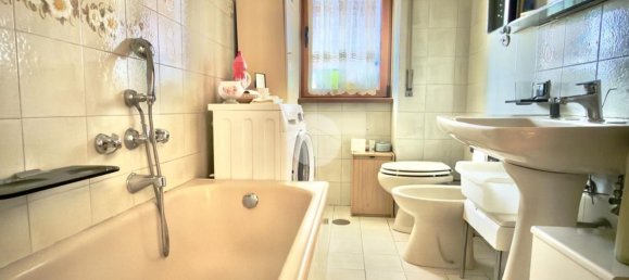 2 bedrooms Apartment in Rome, Italy No. 365013 16