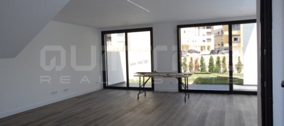 4 Schlafzimmer Villa in Cascais, Portugal, Nr. 128551 2