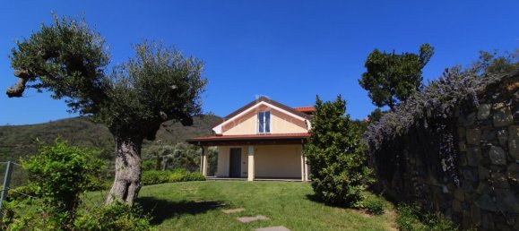 Вилла с 3 спальнями в Алассио, Италия № 72654 9