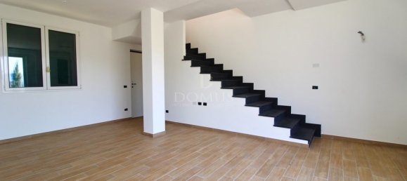 Вилла с 3 спальнями в Алассио, Италия № 72654 35