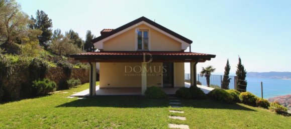 Вилла с 3 спальнями в Алассио, Италия № 72654 36