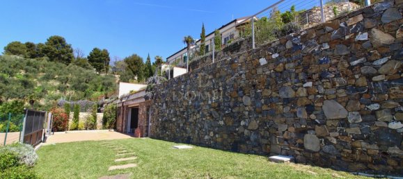 Вилла с 3 спальнями в Алассио, Италия № 72654 5