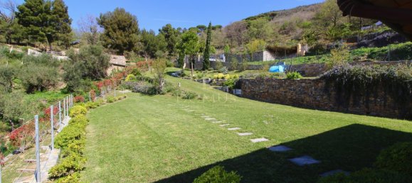 Вилла с 3 спальнями в Алассио, Италия № 72654 39