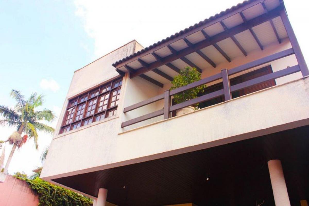 Casa de 3 dormitorios en Sao Paulo, Brazil No. 467014