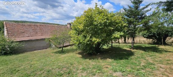 2 bedrooms House in Lot, France No. 300621 2