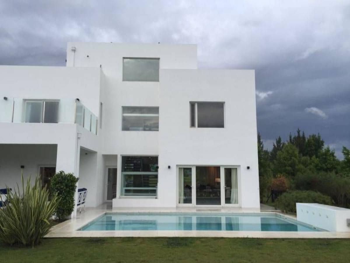 5 Schlafzimmer Haus in Tigre, Argentina, Nr. 21695