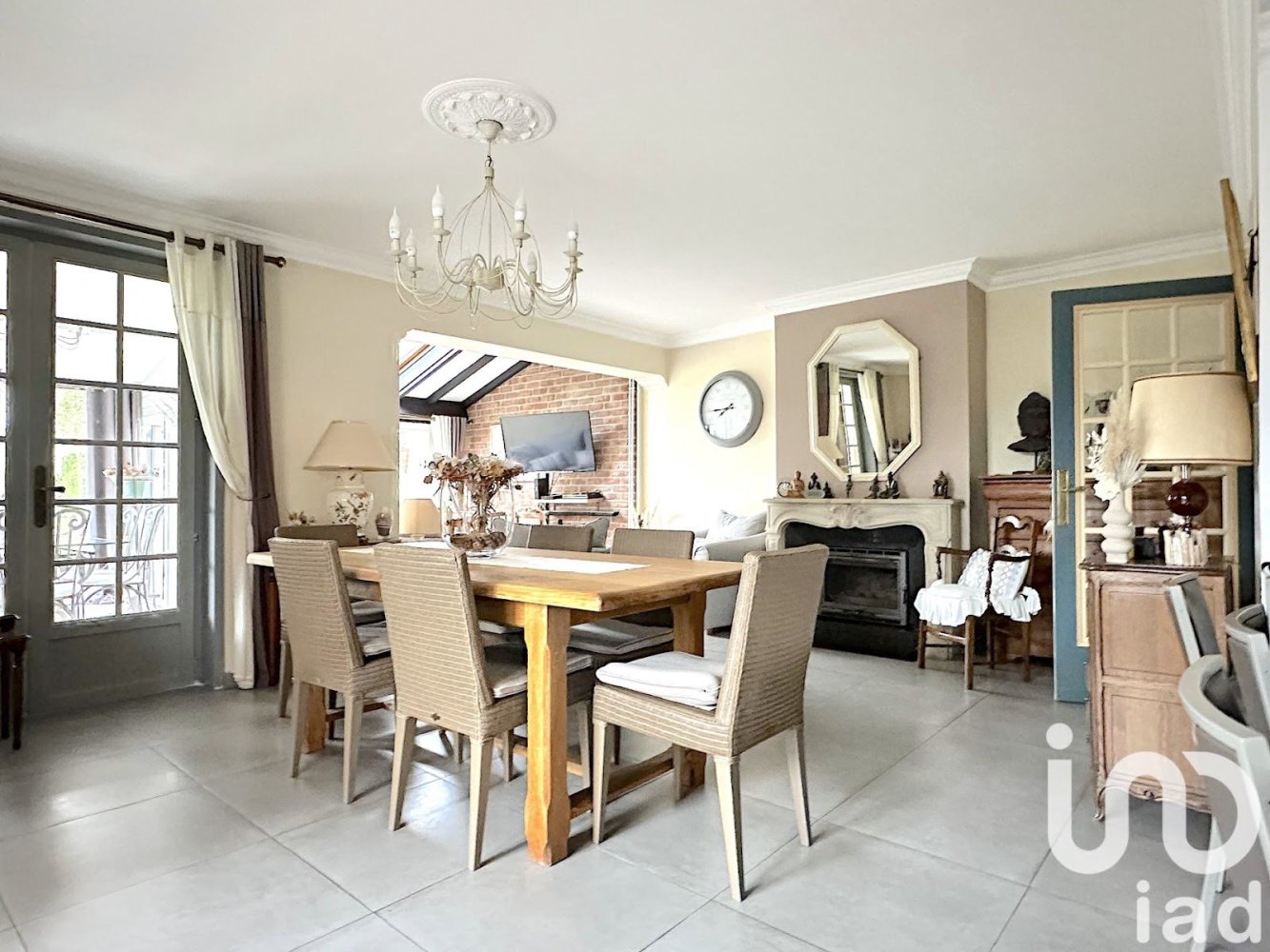 4 bedrooms House in Tourcoing, France No. 226835