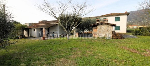 6 غرف نوم منزل في Capannori, Italy رقم 59550 2