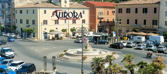 Квартира с 4 комнатами в Террачина, Италия № 86446 2