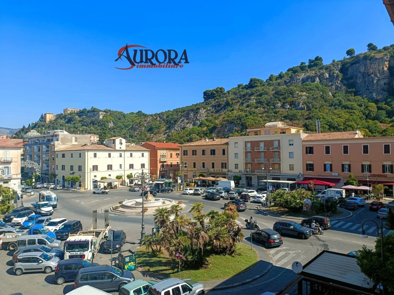 Квартира с 4 комнатами в Террачина, Италия № 86446