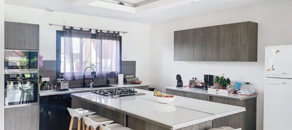 5 chambres Maison à Savonnières, France No. 53483 3