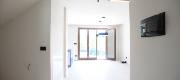 6 chambres Villa à Pino Torinese, Italy No. 121599 20