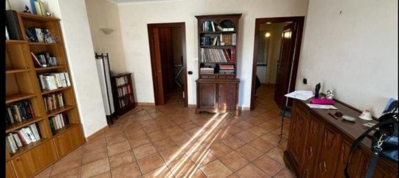 5 rooms House in Rome, Italy No. 205270 3