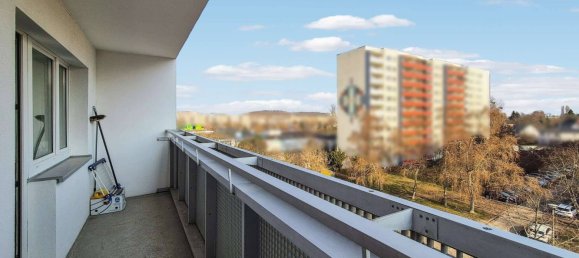 3 bedrooms Apartment in Marzahn, Germany No. 98694 3