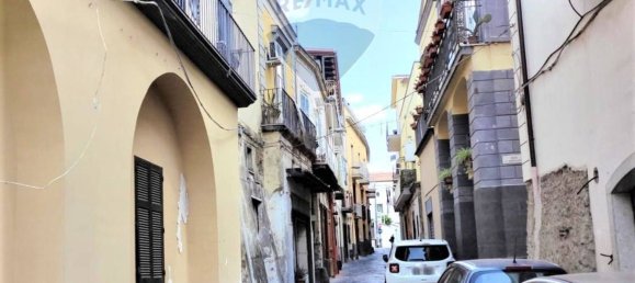 2 bedrooms Apartment in Sant'Anastasia, Italy No. 327912 8