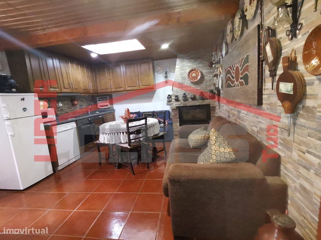 Casa de 2 dormitorios en Mogadouro, Portugal No. 225089