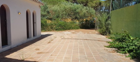 224m² Commercial property in Marbella, Spain No. 140647 19