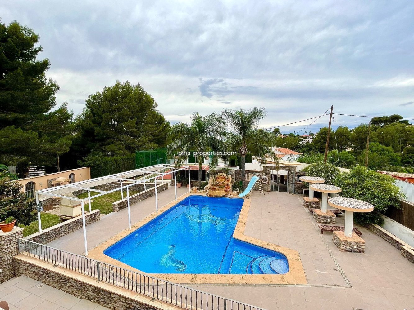 12 chambres Maison de ville à Denia, Spain No. 24644