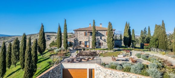 5 bedrooms House in Radicofani, Italy No. 54058 9