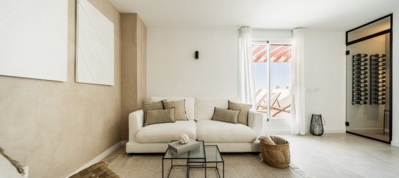 2 bedrooms Penthouse in Marbella, Spain No. 75086 4