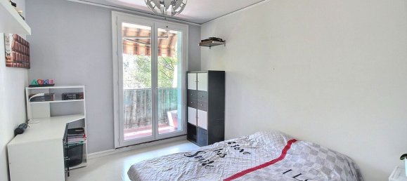 3 bedrooms Apartment in Marignane, France No. 336882 5