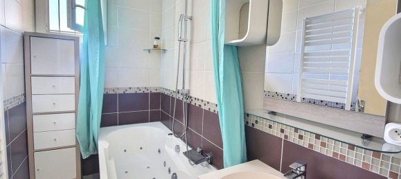 3 bedrooms Apartment in Marignane, France No. 336882 7