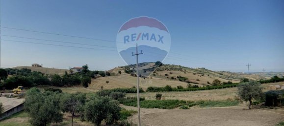 7 rooms House in Casalbordino, Italy No. 74191 28