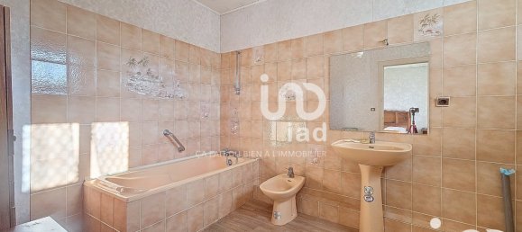 3 Schlafzimmer Haus in Mehun-sur-Yevre, France, Nr. 50162 15