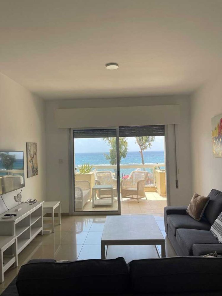 Квартира с 2 спальнями в Мутайяка, Кипр № 20556