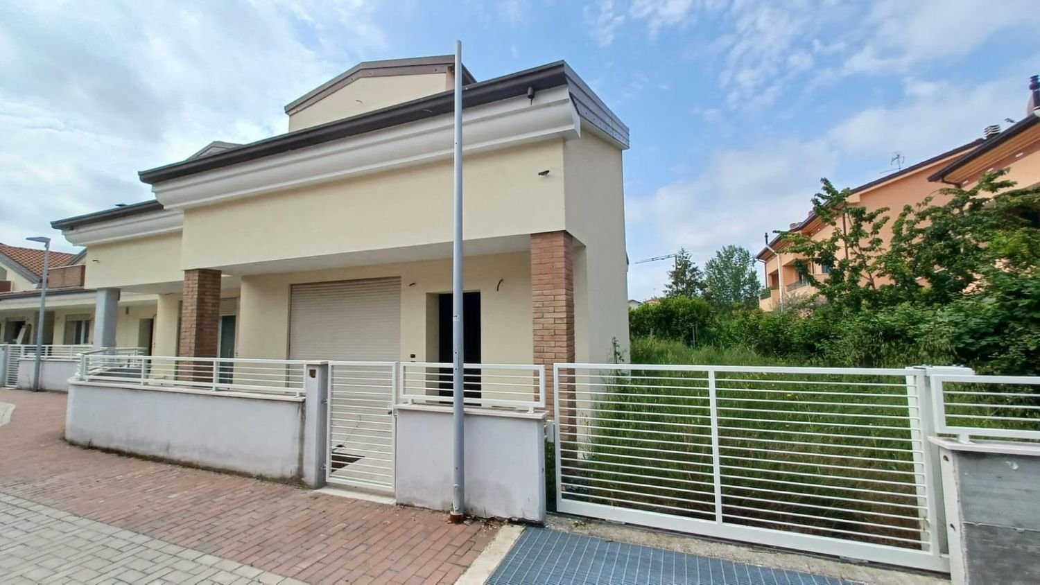 Villa de 5 habitaciónes en Rimini, Italy No. 80573