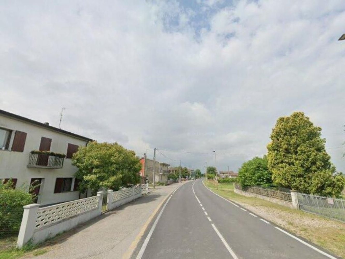 Вилла с 5 комнатами в Куистелло, Италия № 288646