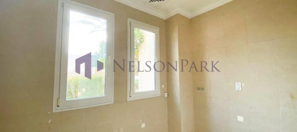 3 bedrooms Villa in Doha, Qatar No. 1922 10