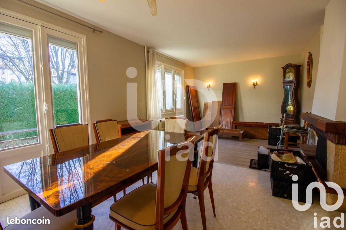 Дом с 4 комнатами в Крепи-ан-Валуа, Франция № 51182