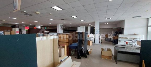 Entrepôt à Palestro, Italy 4000m² No. 316974 22