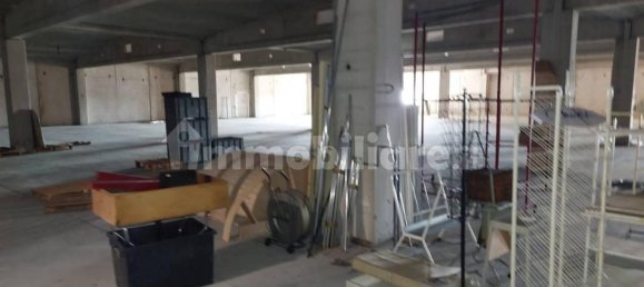 Entrepôt à Palestro, Italy 4000m² No. 316974 9