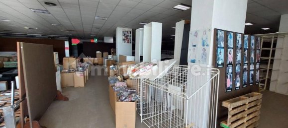 Entrepôt à Palestro, Italy 4000m² No. 316974 14