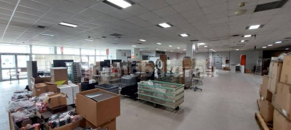 Entrepôt à Palestro, Italy 4000m² No. 316974 27