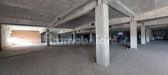 Entrepôt à Palestro, Italy 4000m² No. 316974 8
