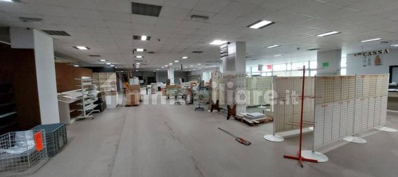 Entrepôt à Palestro, Italy 4000m² No. 316974 20