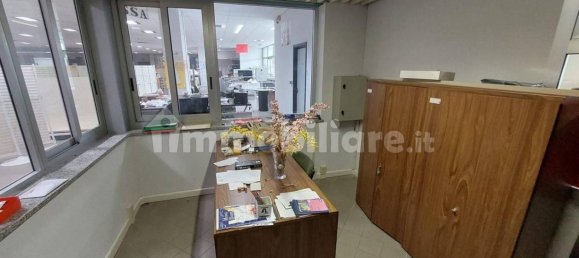 Entrepôt à Palestro, Italy 4000m² No. 316974 23