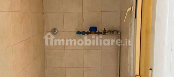 Коммерческая недвижимость с 3 комнатами в Рим, Италия № 289868 7