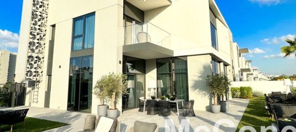 Villa T4 em Al Furjan, UAE N.º 35203 14