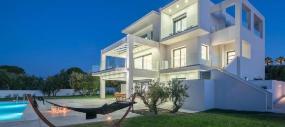 4 bedrooms Commercial property in Zakynthos, Greece No. 688 2