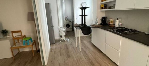 3 bedrooms Apartment in Palermo, Italy No. 61498 6