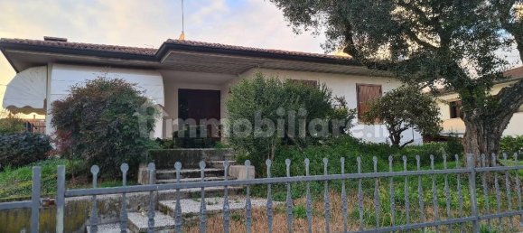 4 bedrooms Villa in Bolzano Vicentino, Italy No. 114137 16