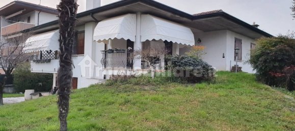 4 bedrooms Villa in Bolzano Vicentino, Italy No. 114137 13
