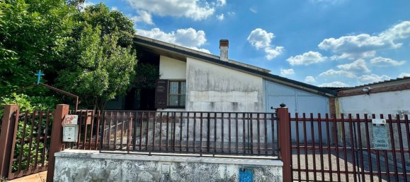 Casa de 5 habitaciónes en Verona, Italy No. 265729 2