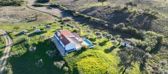 2 bedrooms House for sale in Grandola, Setubal, Portugal № 121196 2