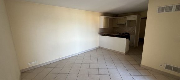 1 bedroom Apartment in Frejus, France No. 339838 5